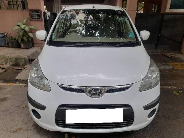 https://images10.gaadi.com/usedcar_image/4270895/original/d631f572d4af0937f76bfa560e1b4754.jpg?imwidth=6400