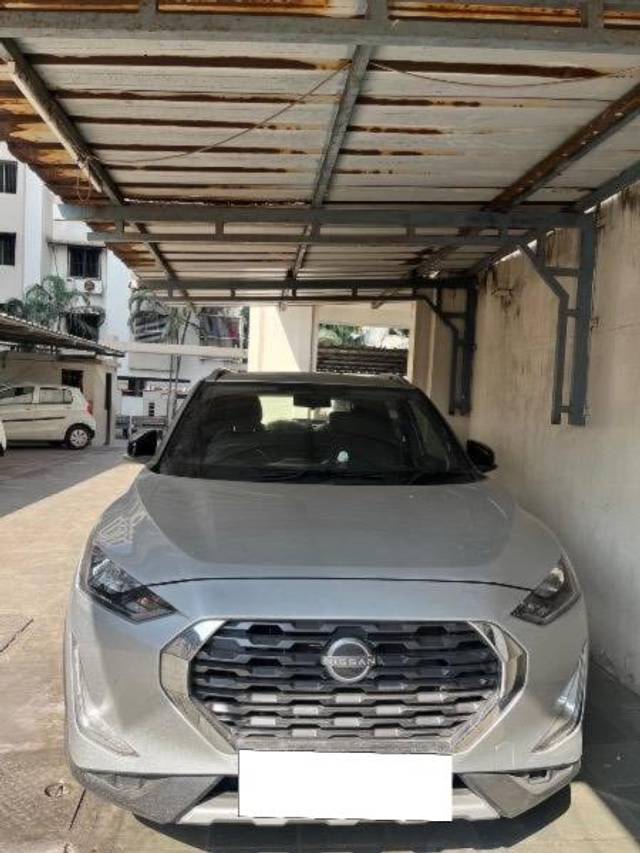 https://images10.gaadi.com/usedcar_image/4270922/original/processed_049d3b52-7595-4198-a183-0dd7a9da0a46.jpeg?imwidth=6402