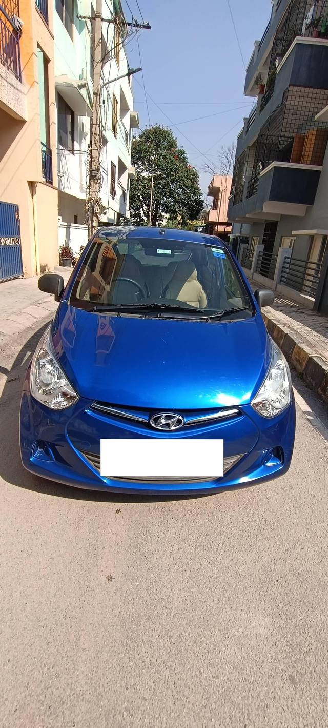 https://images10.gaadi.com/usedcar_image/4270945/original/processed_bd14a7d730a43161a0c57692d76b6481.jpg?imwidth=6400