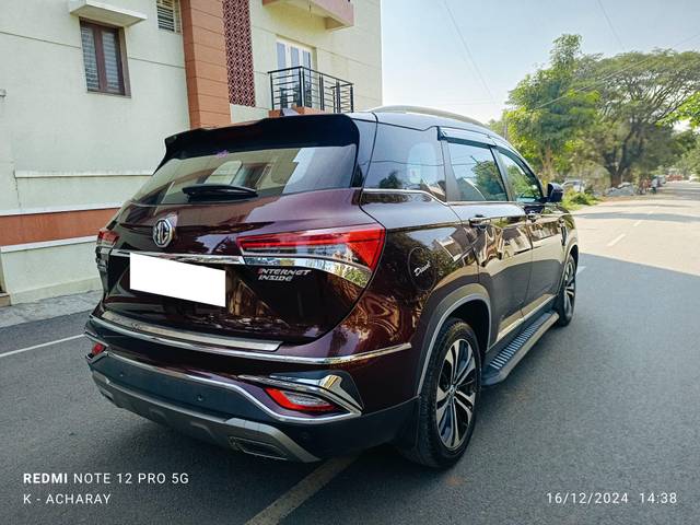 https://images10.gaadi.com/usedcar_image/4271010/original/processed_b70355ea01618ad91a066c0334ccf505.jpg?imwidth=6401