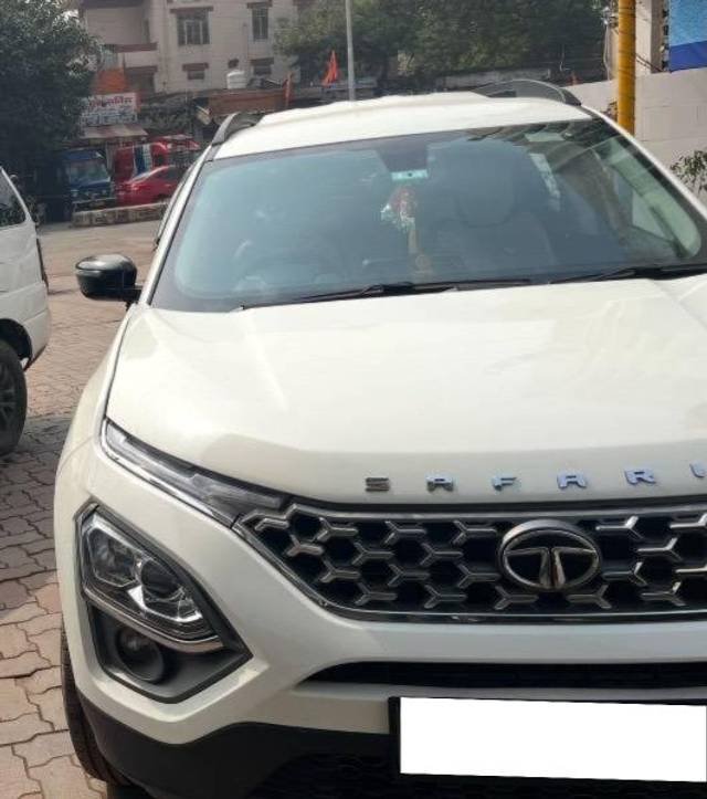 https://images10.gaadi.com/usedcar_image/4271014/original/processed_7ad25cb7-8fce-494c-a9b9-93fb804bf8ce.jpg?imwidth=6400