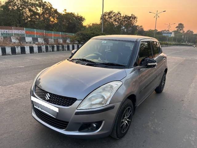 https://images10.gaadi.com/usedcar_image/4271101/original/processed_15032772-57a4-40b2-92db-cd6125de9f3d.jpg?imwidth=6400