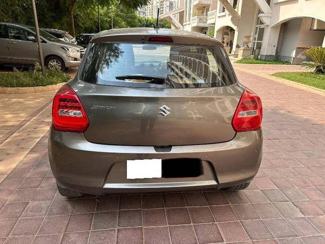 https://images10.gaadi.com/usedcar_image/4271161/original/e785ea84f3aff19cf1109225574911c2.jpg?imwidth=6401