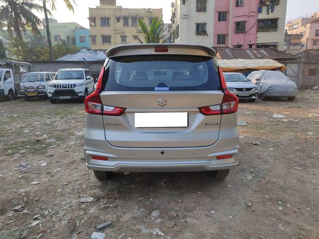 https://images10.gaadi.com/usedcar_image/4271267/original/processed_4428e9c4558faed06b17f691fa8ea549.jpg?imwidth=6401