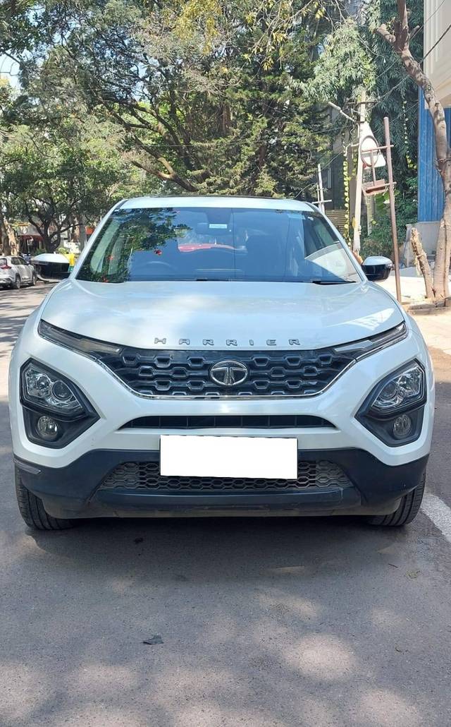 https://images10.gaadi.com/usedcar_image/4271268/original/processed_b6ed5f423f7fd5bf940c29372e042204.jpg?imwidth=6400