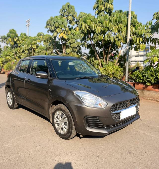 https://images10.gaadi.com/usedcar_image/4271273/original/processed_510c58345724156533a6a49b546dbb3e.jpg?imwidth=6400