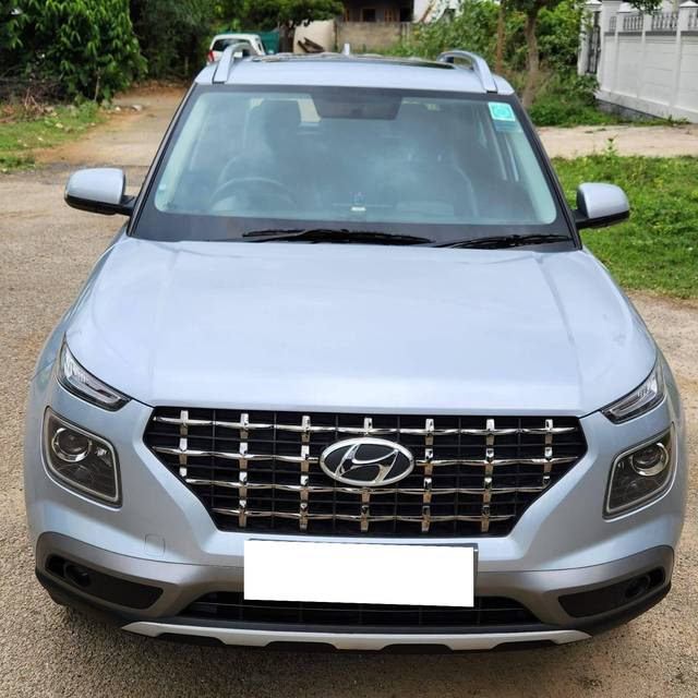 https://images10.gaadi.com/usedcar_image/4271279/original/processed_48b30c538765148c34c4875b3610533a.jpg?imwidth=6400