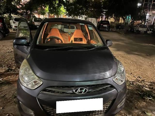 https://images10.gaadi.com/usedcar_image/4271330/original/processed_a253b1a0-8154-4c5f-b6b7-129ca2fe38e0.jpg?imwidth=6400