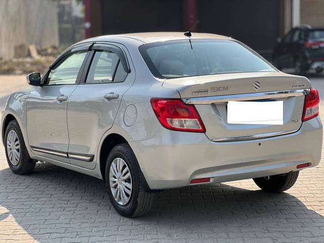 https://images10.gaadi.com/usedcar_image/4271400/original/processed_fcb0060869b1d24d6b2aa34ac17e5ca4.jpg?imwidth=6400