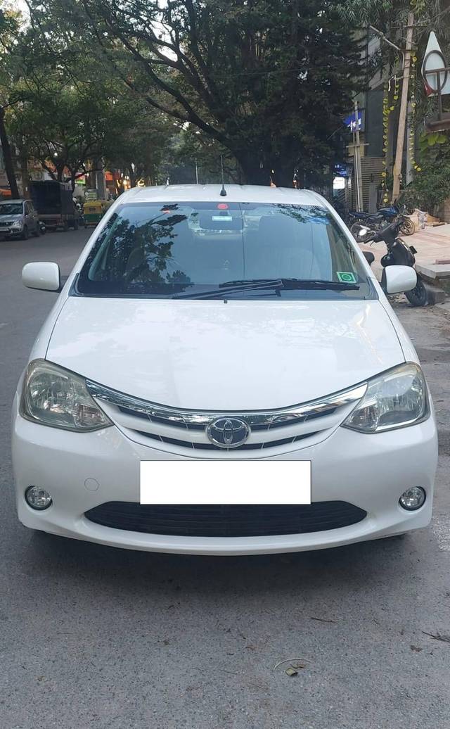 https://images10.gaadi.com/usedcar_image/4271528/original/processed_4fc590f86c0cf4177d6e57989d5d4cbf.jpg?imwidth=6400