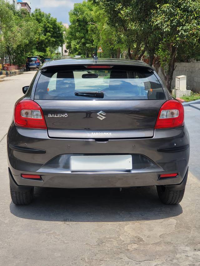 https://images10.gaadi.com/usedcar_image/4271604/original/processed_37695ccff8aed4bc2eda05f1c7cdaeae.jpg?imwidth=6402