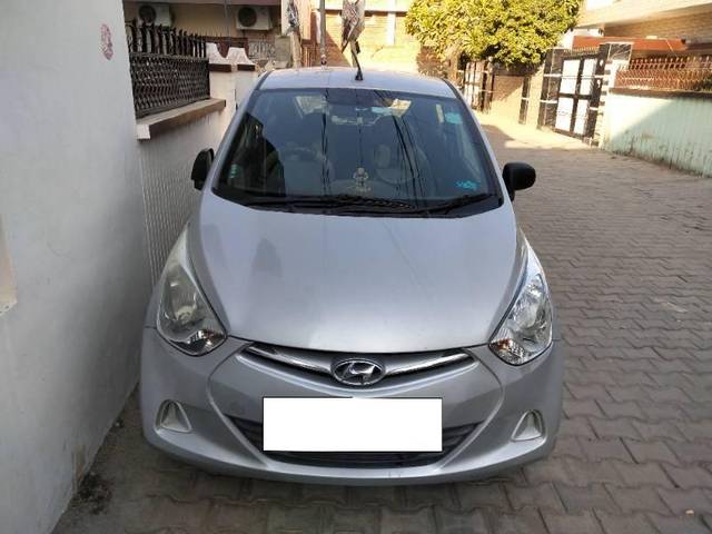 https://images10.gaadi.com/usedcar_image/4271606/original/processed_feedb651-c083-463a-ac17-91047f9362f6.jpg?imwidth=6402