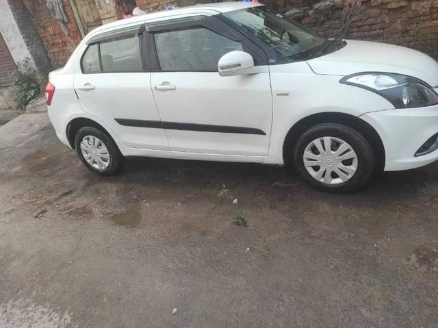 https://images10.gaadi.com/usedcar_image/4271837/original/processed_d5b79bb6-8512-42cc-ba45-a4104290b7fc.jpeg?imwidth=6401