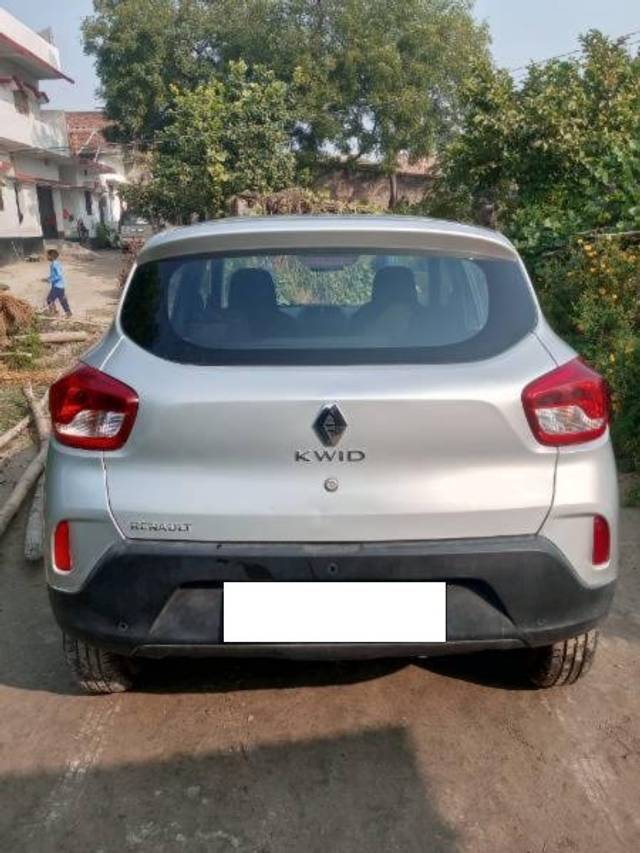 https://images10.gaadi.com/usedcar_image/4271956/original/processed_6cb2da07-7332-4903-9c1b-642e9c96e7e0.jpg?imwidth=6400