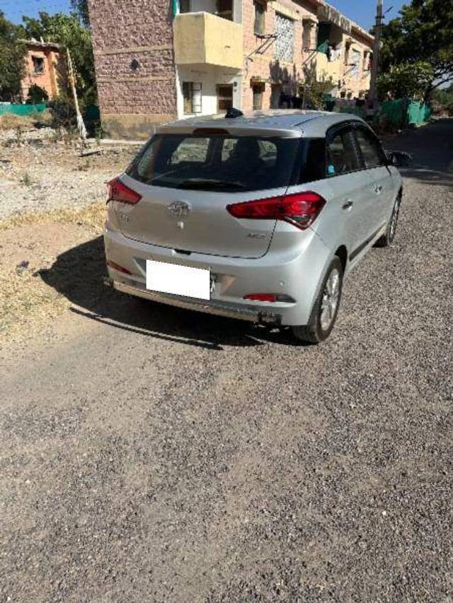 https://images10.gaadi.com/usedcar_image/4271980/original/61289864793831df038c339a18ef18bd.jpeg?imwidth=6401