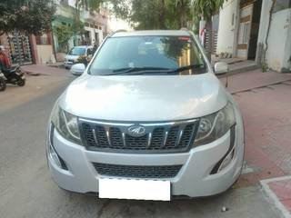 Mahindra XUV500 Mahindra XUV500 R W10 FWD