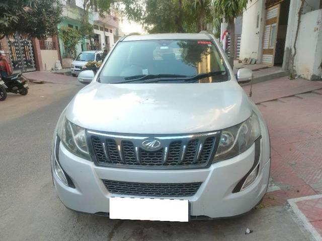 https://images10.gaadi.com/usedcar_image/4271997/original/dfa24bd2a39b200ae1e7a452bc73e442.jpg?imwidth=6400