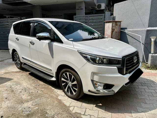 https://images10.gaadi.com/usedcar_image/4272018/original/processed_c754a4f2adb763c3dc2af796b959a96c.jpg?imwidth=6400