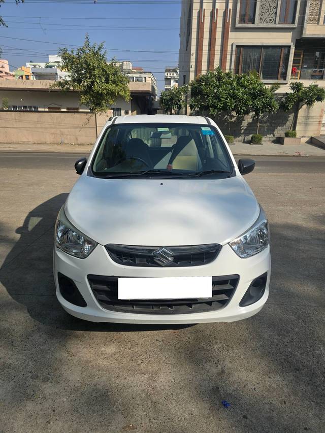 https://images10.gaadi.com/usedcar_image/4272023/original/processed_1df87fb4758185ca6fb0d163b024fc72.jpg?imwidth=6402