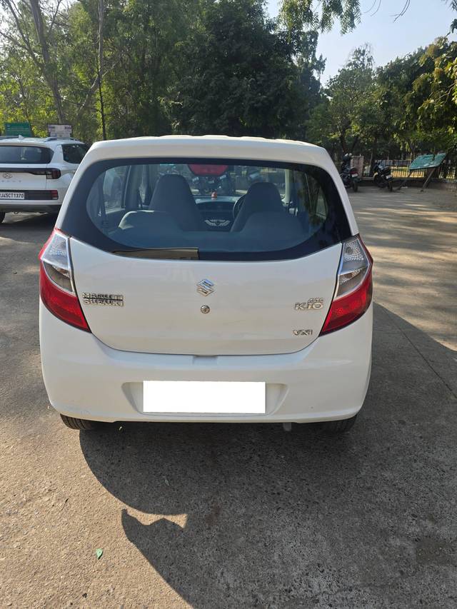 https://images10.gaadi.com/usedcar_image/4272023/original/processed_cdd7f1e80a2a351229e7ab8971896203.jpg?imwidth=6401