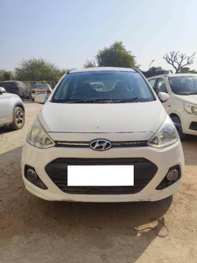 https://images10.gaadi.com/usedcar_image/4272033/original/c8172bfc3801ed83b784314ac8dc8768.jpg?imwidth=6400