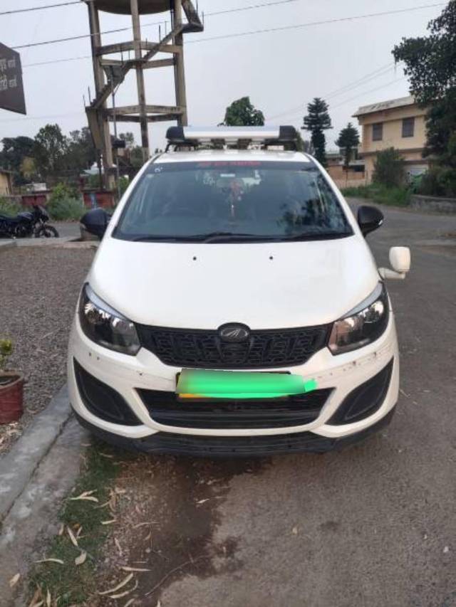 https://images10.gaadi.com/usedcar_image/4272069/original/processed_a5fd8683-15f3-4993-885c-2dbd5430f8f6.jpeg?imwidth=6400