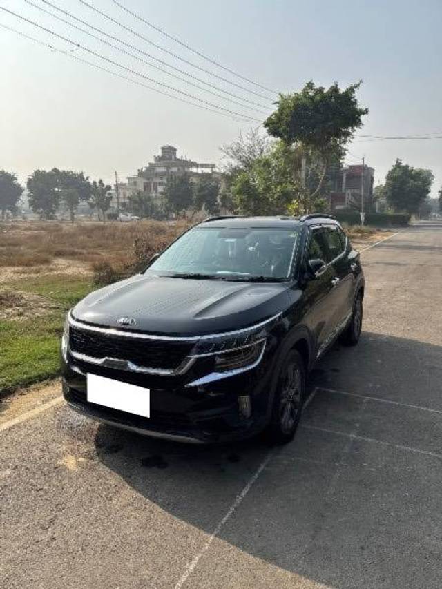 https://images10.gaadi.com/usedcar_image/4272077/original/processed_dbf8126f-d6d8-445f-8bc2-7fb40438fe52.jpeg?imwidth=6401