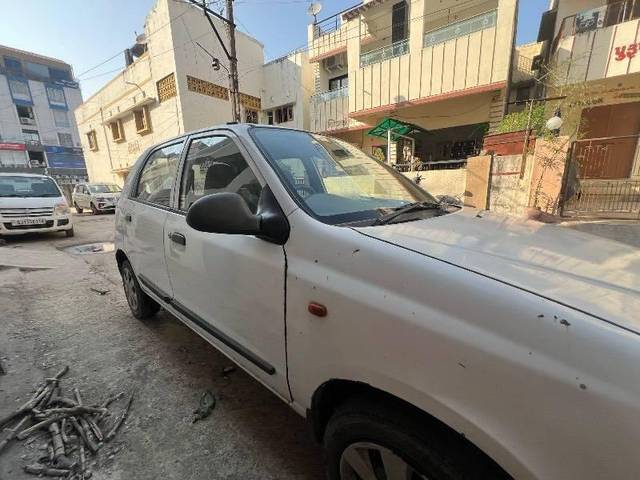 https://images10.gaadi.com/usedcar_image/4272129/original/processed_03f702e5-358c-41b2-b1d8-f0d985044d73.jpg?imwidth=6402