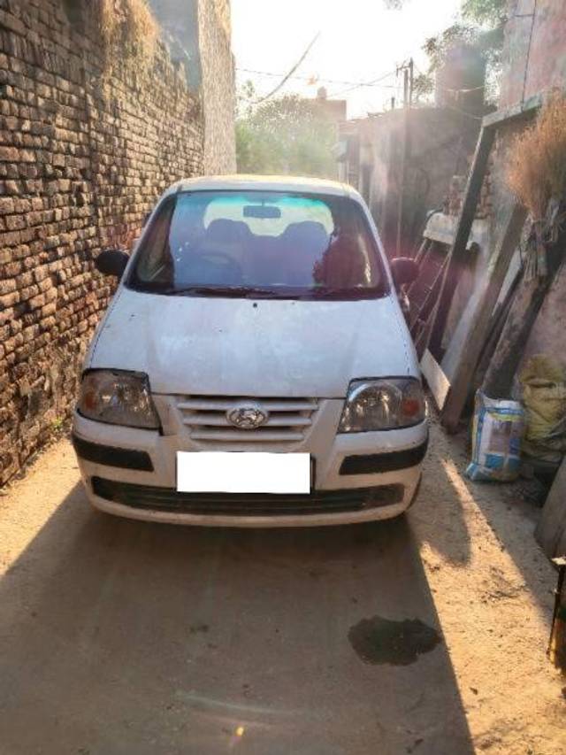 https://images10.gaadi.com/usedcar_image/4272214/original/processed_c9690a06-f3b2-4759-bf8a-174b4dd2d7ce.jpg?imwidth=6400