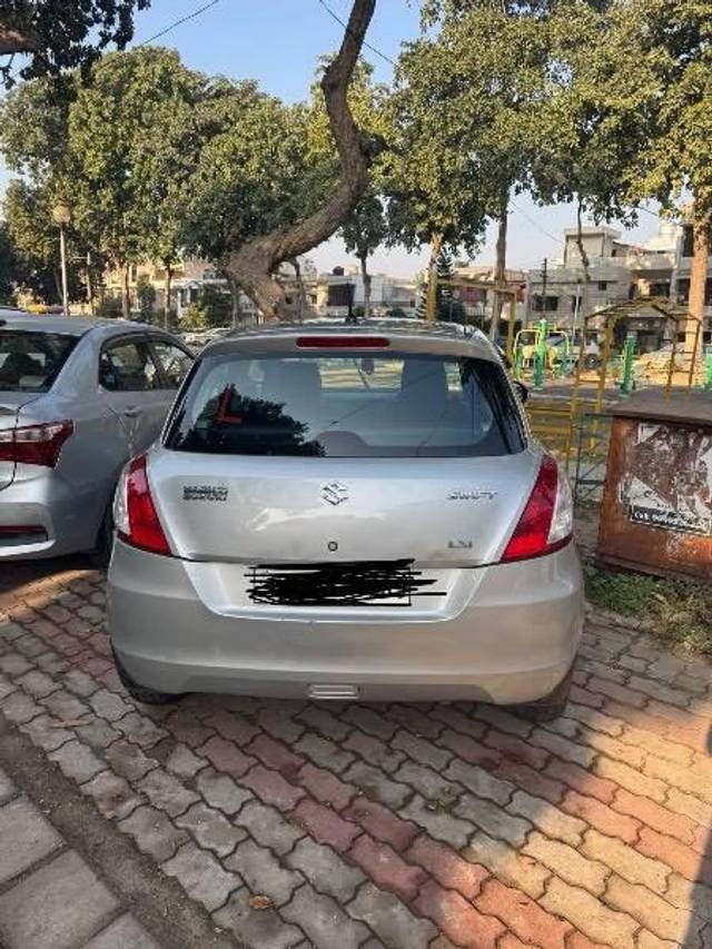 https://images10.gaadi.com/usedcar_image/4272274/original/processed_d0030662-3562-4a06-aa22-713f1d71c808.jpg?imwidth=6400