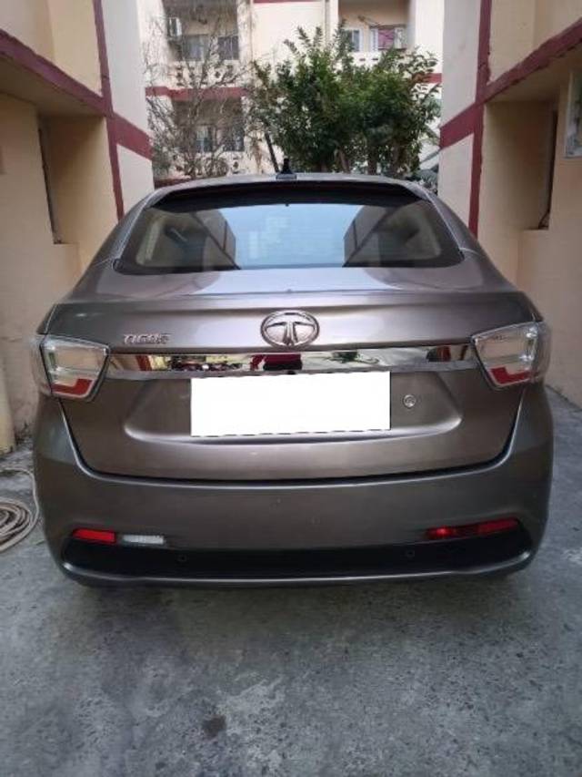 https://images10.gaadi.com/usedcar_image/4272380/original/processed_b9f017be-073a-4b2b-865b-f5f2600822e1.jpeg?imwidth=6401