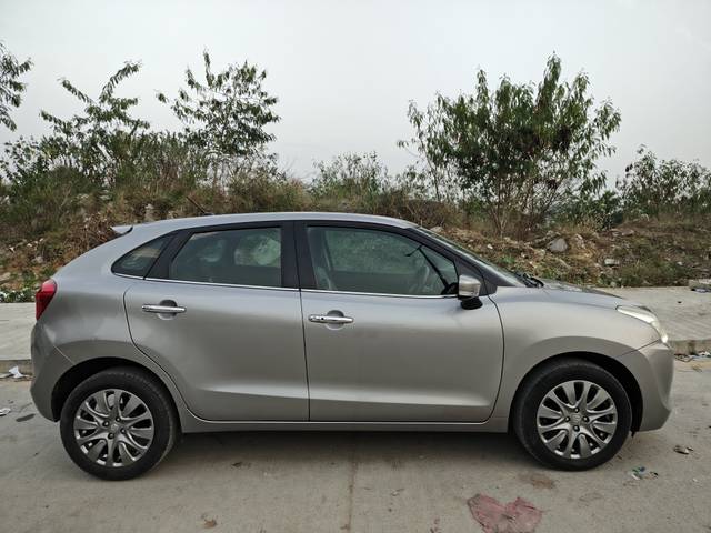 https://images10.gaadi.com/usedcar_image/4272401/original/b8b2a7716c87e39f552d08622cb33726.jpeg?imwidth=6401