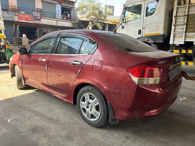 https://images10.gaadi.com/usedcar_image/4272418/original/1cc8122abb50d1f4b434fbcb148e2195.jpg?imwidth=6402