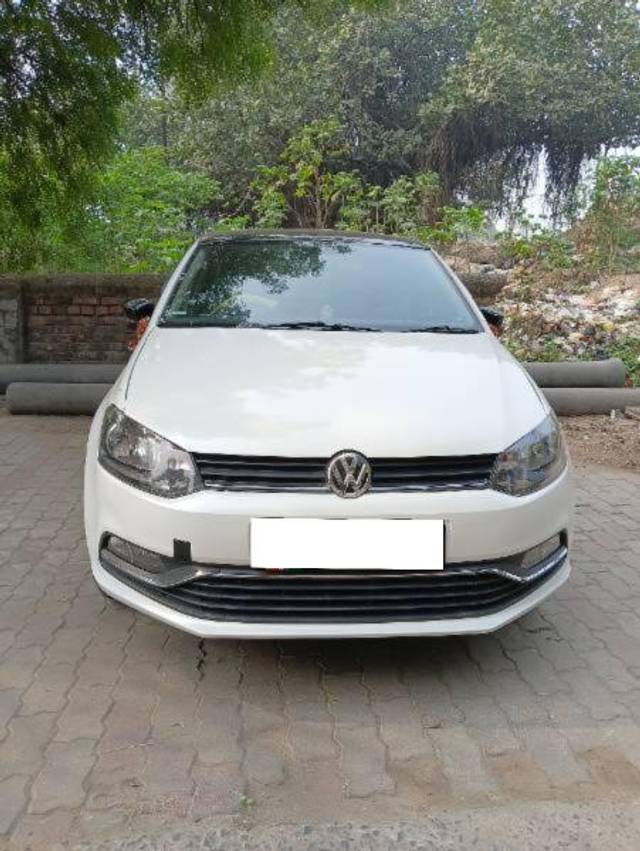 https://images10.gaadi.com/usedcar_image/4272474/original/processed_5c9b9260-62b2-402d-9cc0-9f0dd64f4c65.jpg?imwidth=6400