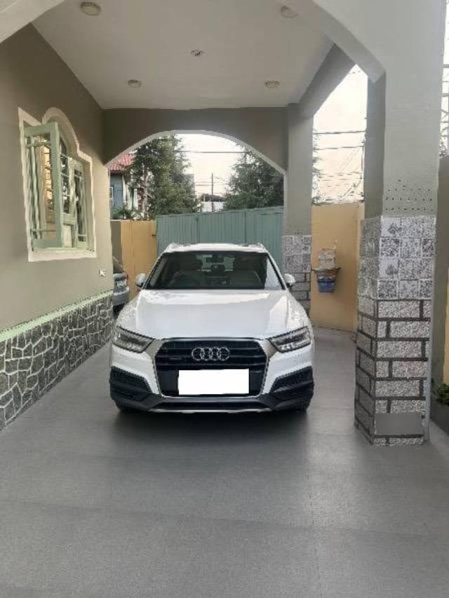 https://images10.gaadi.com/usedcar_image/4272516/original/processed_6a308120-9b63-43b4-889a-787e346c4316.jpeg?imwidth=6400