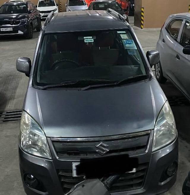 https://images10.gaadi.com/usedcar_image/4272531/original/processed_9bc71c2e-dc17-4f9b-86ac-2a2f7ccb6370.jpeg?imwidth=6402