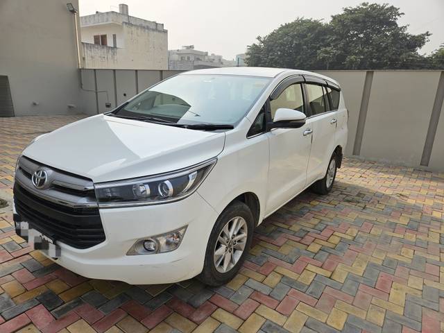 https://images10.gaadi.com/usedcar_image/4272563/original/06b72d2c39f7073438ae06849f1cbf94.jpg?imwidth=6402