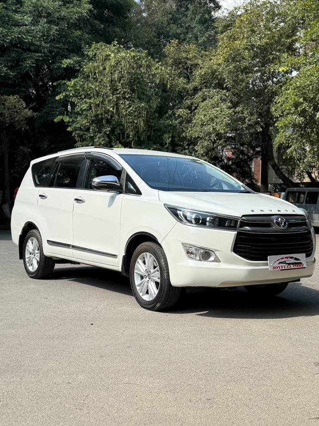 https://images10.gaadi.com/usedcar_image/4272586/original/processed_34403255938598f1e75334f27b36cf86.jpg?imwidth=6400