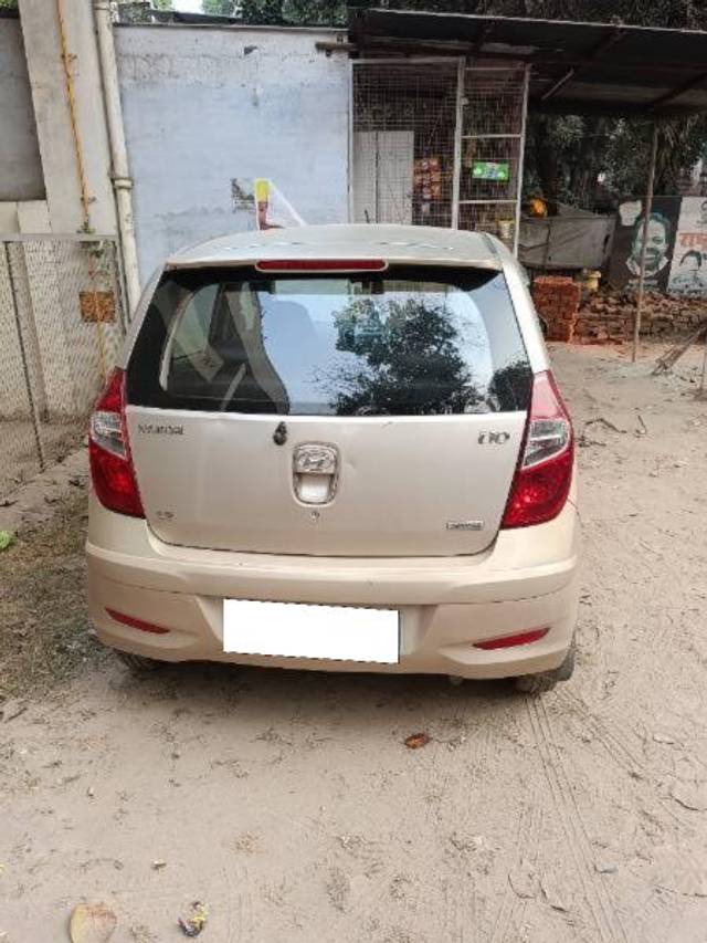 https://images10.gaadi.com/usedcar_image/4272651/original/processed_929ae734-8a8f-4c84-a83d-d67cd5a14705.jpg?imwidth=6401