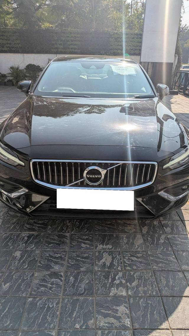 https://images10.gaadi.com/usedcar_image/4272680/original/processed_b708999badc582b70d586058758a7848.jpg?imwidth=6402