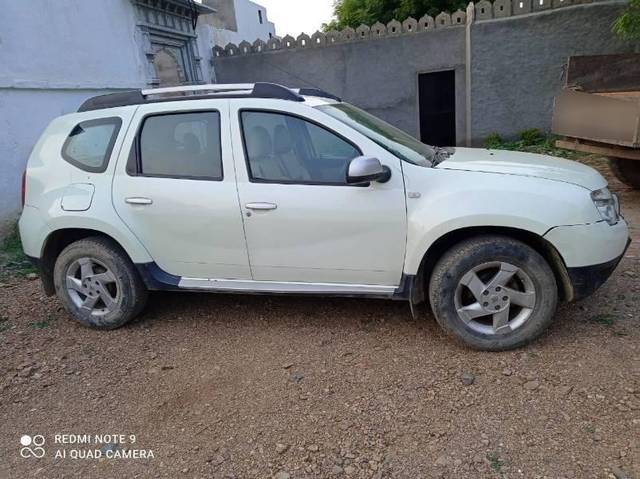 https://images10.gaadi.com/usedcar_image/4272700/original/processed_809d2aa7-639b-454e-9fdf-4e44a05ef130.jpg?imwidth=6401