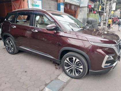 MG Hector Hybrid Sharp MT