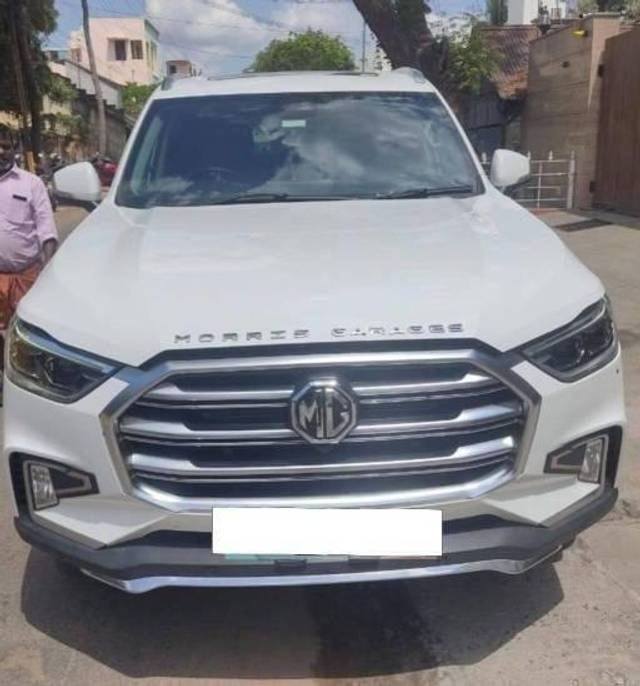 https://images10.gaadi.com/usedcar_image/4272813/original/processed_0d35ca0049f1d3cfc3a840ff482748c2.jpg?imwidth=6400