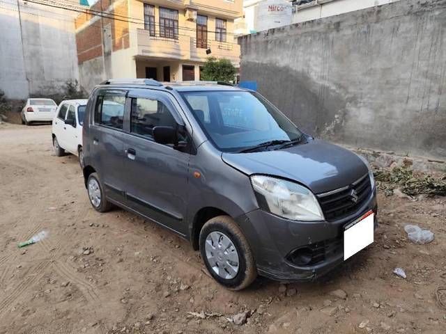 https://images10.gaadi.com/usedcar_image/4272881/original/processed_4971ac5a-20fd-4fdd-9b72-98bf482db8c8.jpg?imwidth=6401