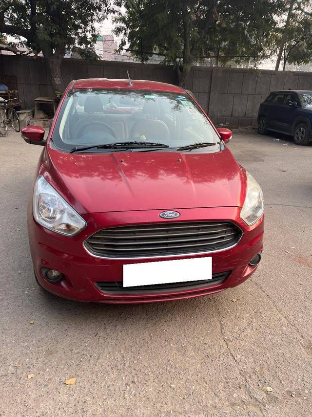 https://images10.gaadi.com/usedcar_image/4272917/original/5554028bacc6836935967aac2869004c.jpg?imwidth=6402