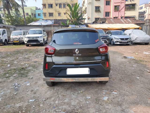 https://images10.gaadi.com/usedcar_image/4272991/original/processed_5f1bc998555e6b6896a22ef3d43e9100.jpg?imwidth=6401