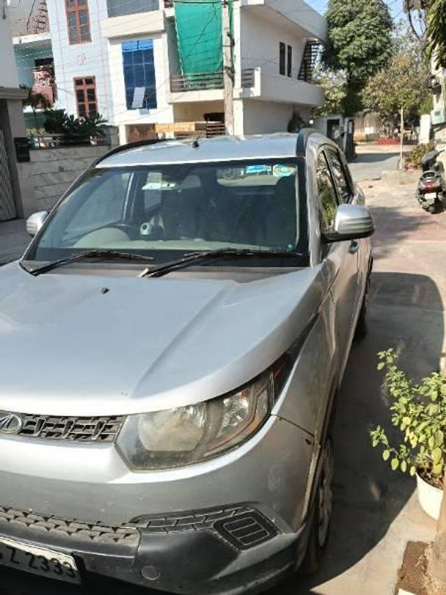 https://images10.gaadi.com/usedcar_image/4273081/original/processed_caefa183-3a1b-48e0-aeb1-b8c2ee0bf03e.jpg?imwidth=6401