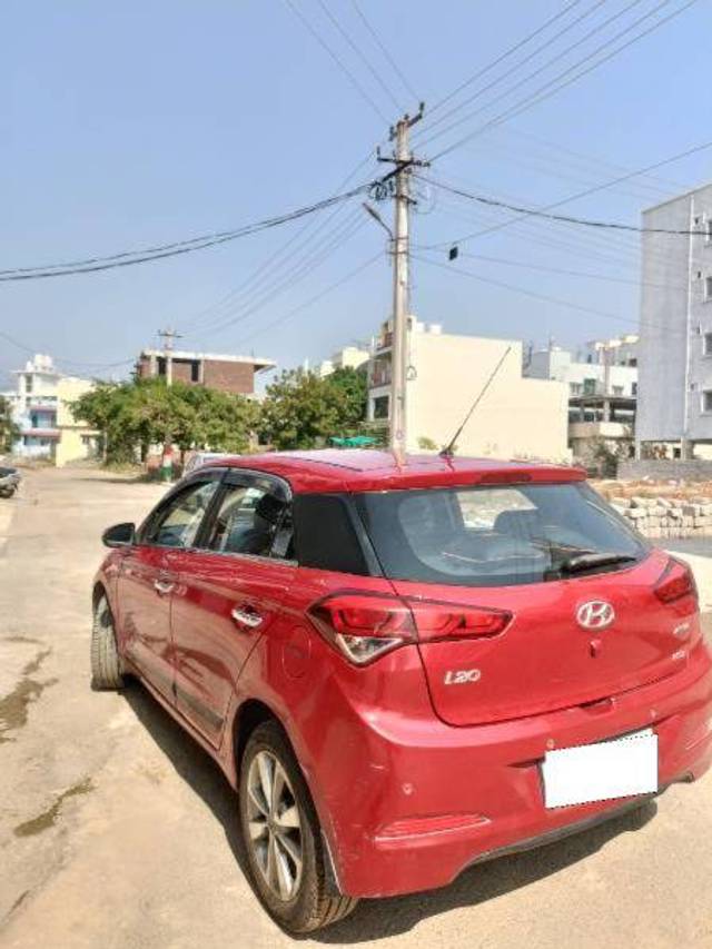 https://images10.gaadi.com/usedcar_image/4273084/original/bc8e7b48e74d5c6478c103e08c0ed610.jpg?imwidth=6402