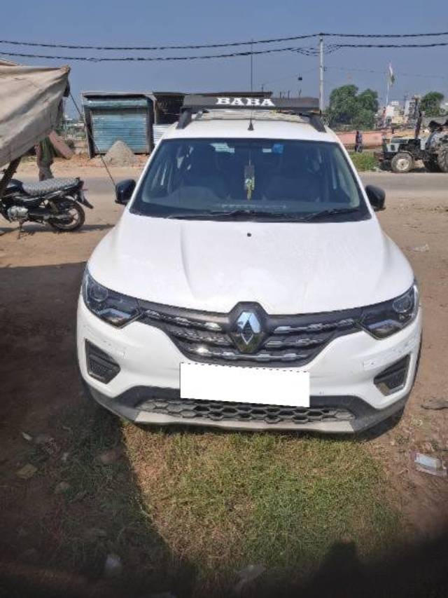 https://images10.gaadi.com/usedcar_image/4273189/original/processed_10bc27c0-98cb-4596-97a2-89123526ebd1.jpg?imwidth=6400