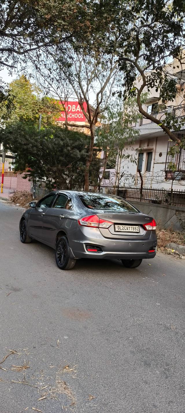 https://images10.gaadi.com/usedcar_image/4273384/original/7a9e5b61e98f678e5e450045a31f89e4.jpg?imwidth=6402